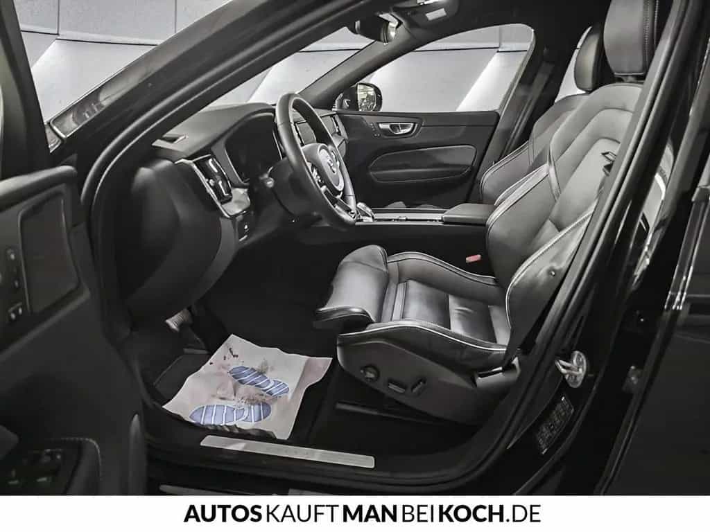 Volvo XC60 B4 D Plus Dark ACC BLIS VLED STDHz AHK 4SHz 12/2023-photo-4