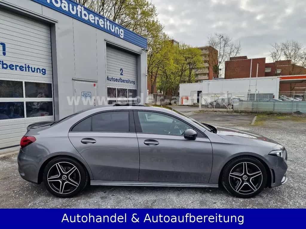 Mercedes-Benz A 200 Limousine Automatik **AMG-LINE**PANORAMA** 09/2019-photo-7