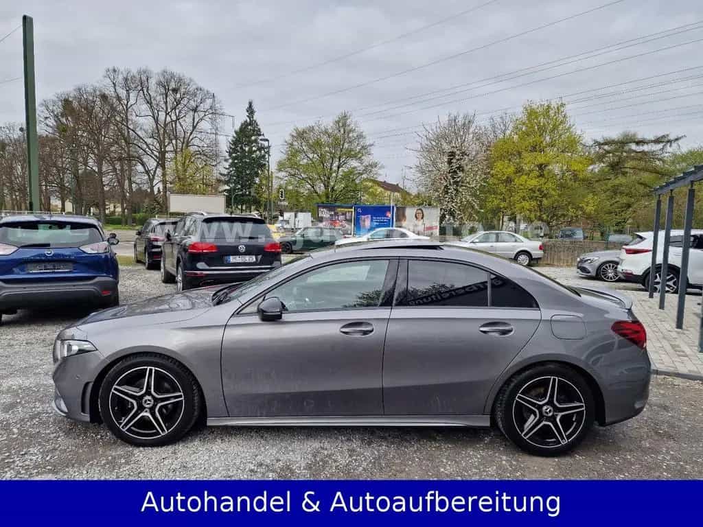 Mercedes-Benz A 200 Limousine Automatik **AMG-LINE**PANORAMA** 09/2019-photo-8