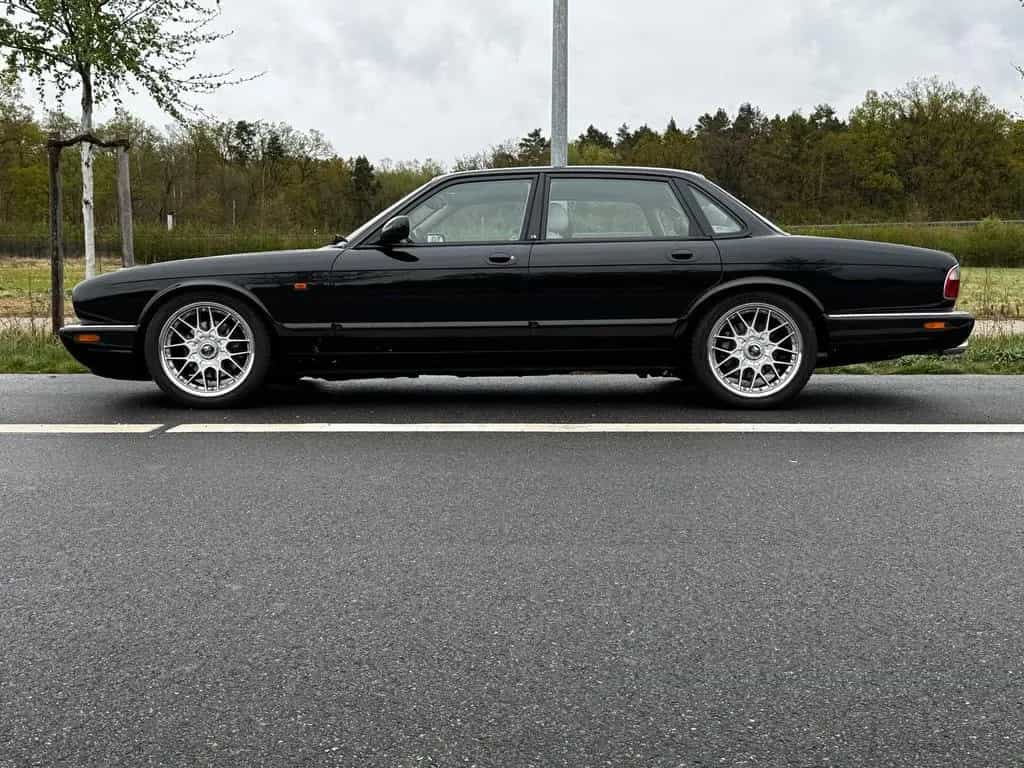 Jaguar XJ8 4.0 V8 mit Luftfahrwerk / Airride 03/2002-photo-2