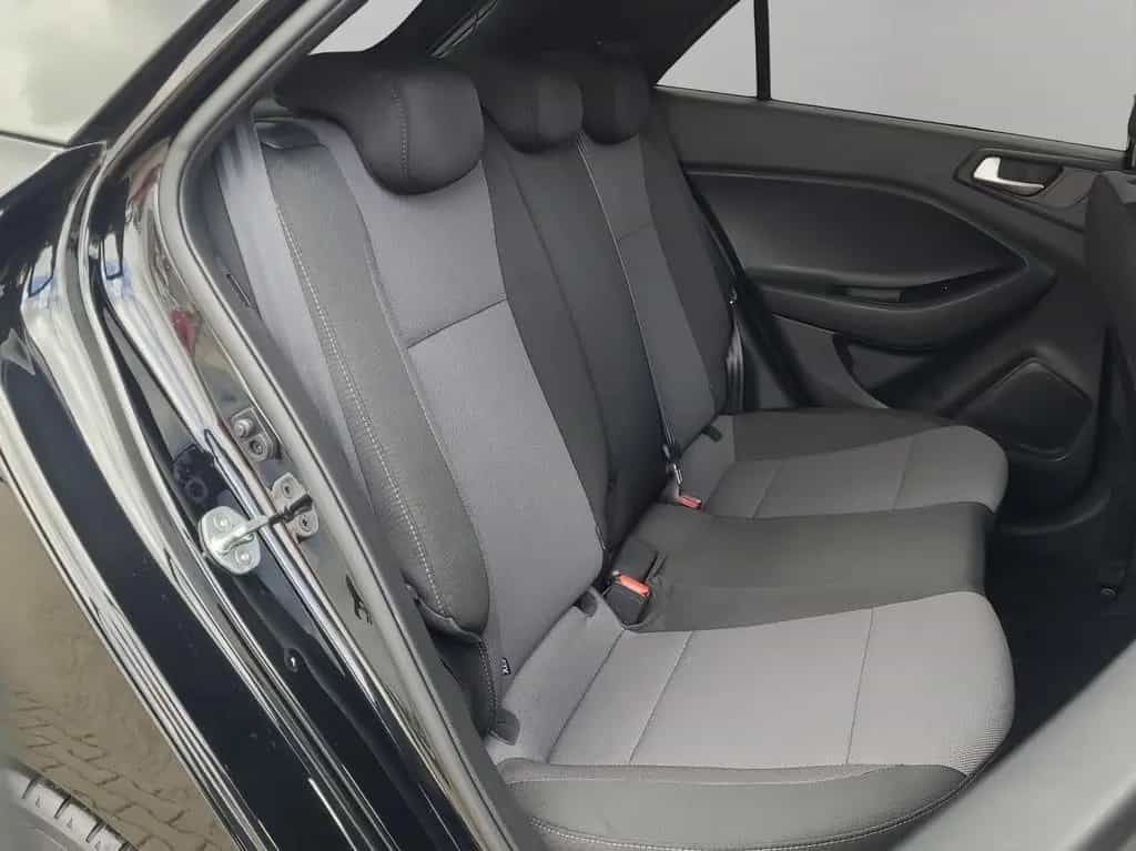 Hyundai i20 YES! *Kamera*Tempomat*aus 1.Hand* 02/2020-photo-10