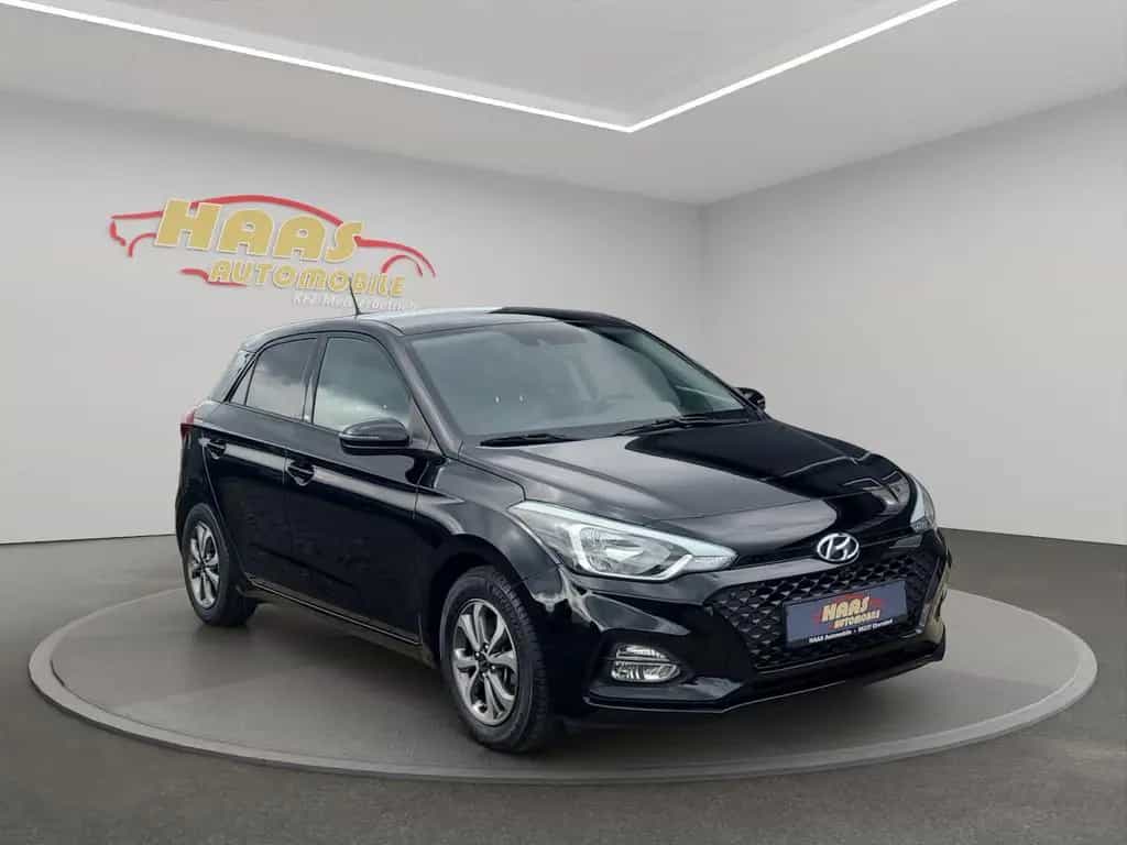 Hyundai i20 YES! *Kamera*Tempomat*aus 1.Hand* 02/2020-photo-2