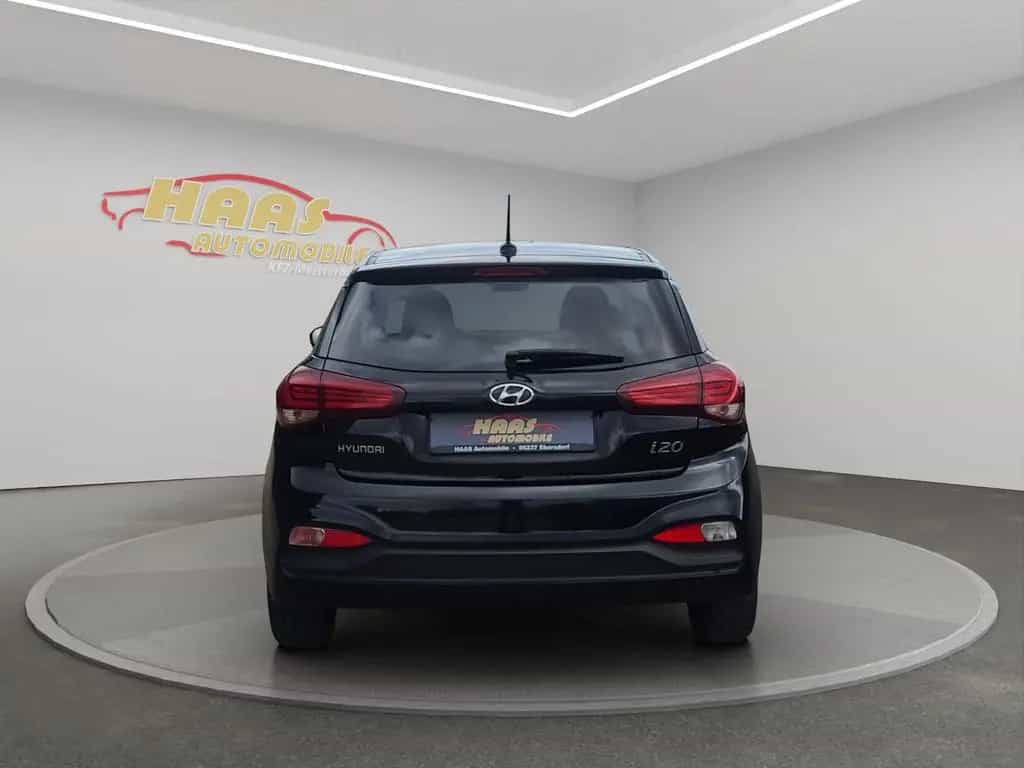Hyundai i20 YES! *Kamera*Tempomat*aus 1.Hand* 02/2020-photo-6