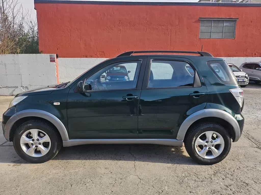 Daihatsu Terios 1.5 4WD B You Think Pink 03/2011-photo-1