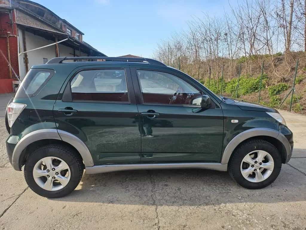 Daihatsu Terios 1.5 4WD B You Think Pink 03/2011-photo-2