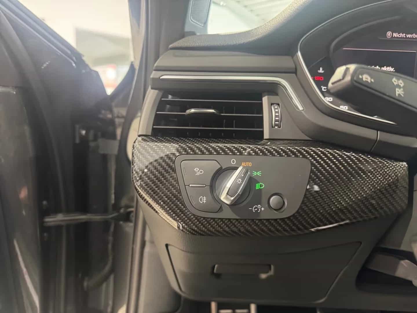 Audi S4 10/2019-photo-26