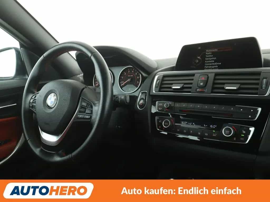 BMW 2 Series 220i Sport Line Aut.*NAVI*BI-XENON*TEMPO*PDC 04/2015-photo-12