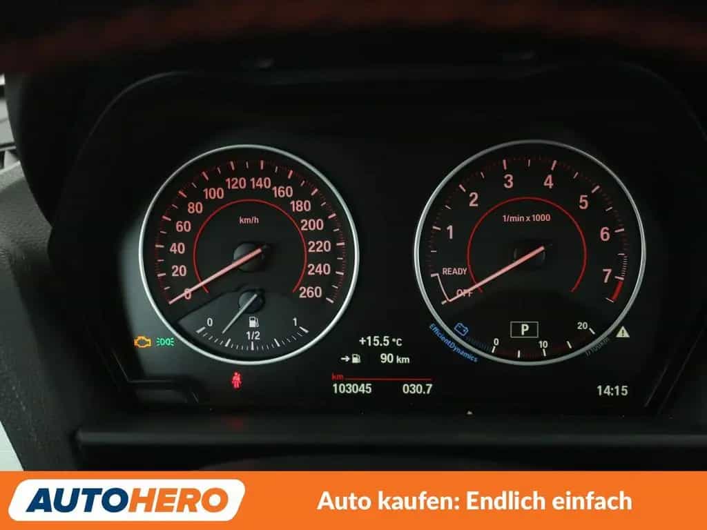 BMW 2 Series 220i Sport Line Aut.*NAVI*BI-XENON*TEMPO*PDC 04/2015-photo-19
