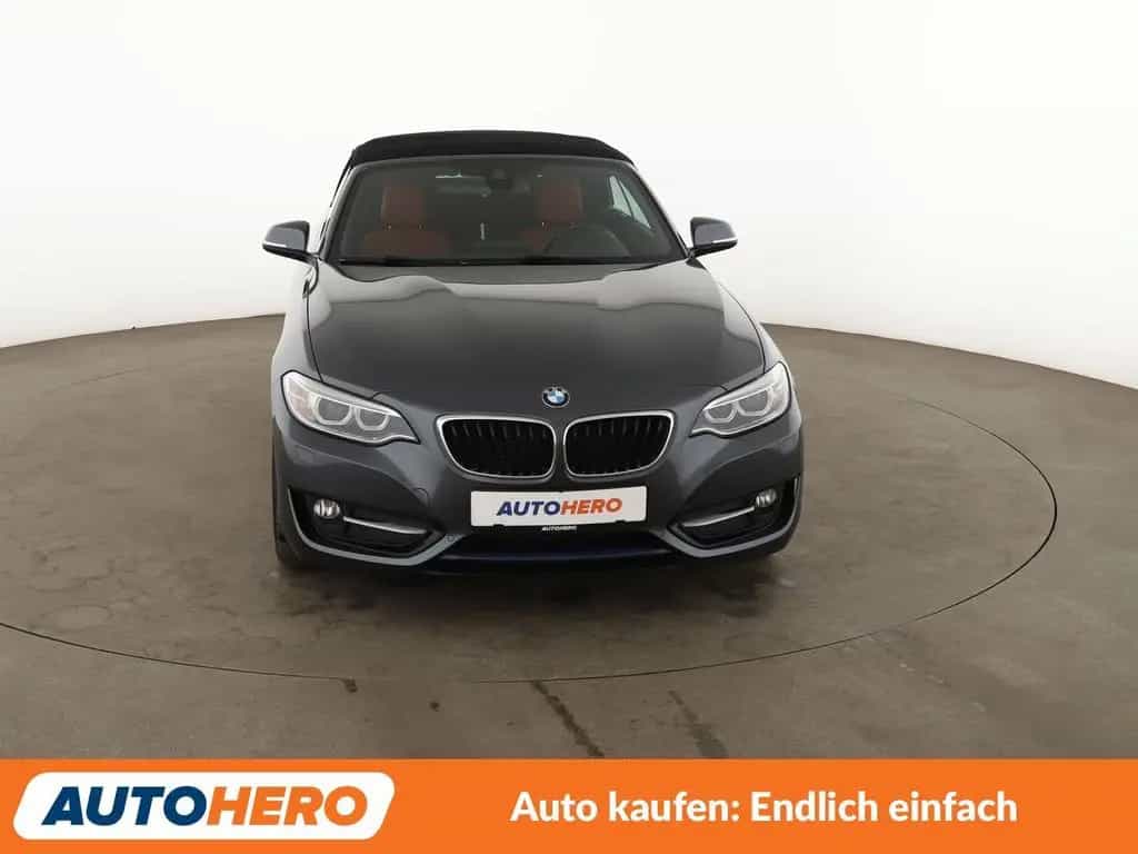BMW 2 Series 220i Sport Line Aut.*NAVI*BI-XENON*TEMPO*PDC 04/2015-photo-8