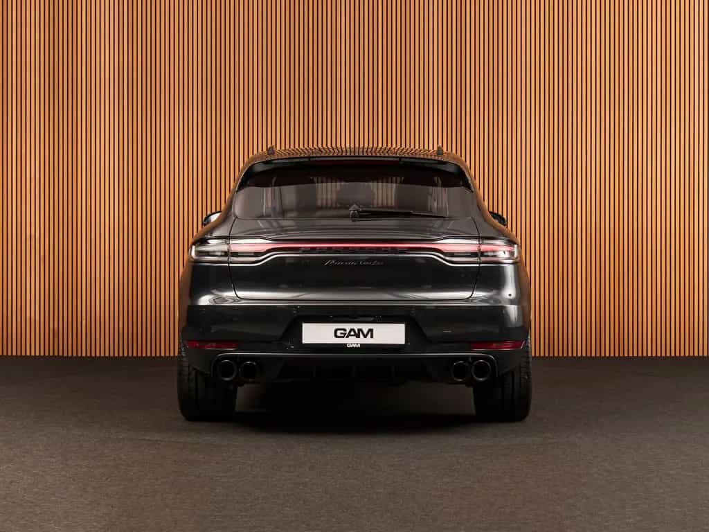 Porsche Macan Turbo SportDesign-BURMESTER-18w-21"-PANO 02/2020-photo-3