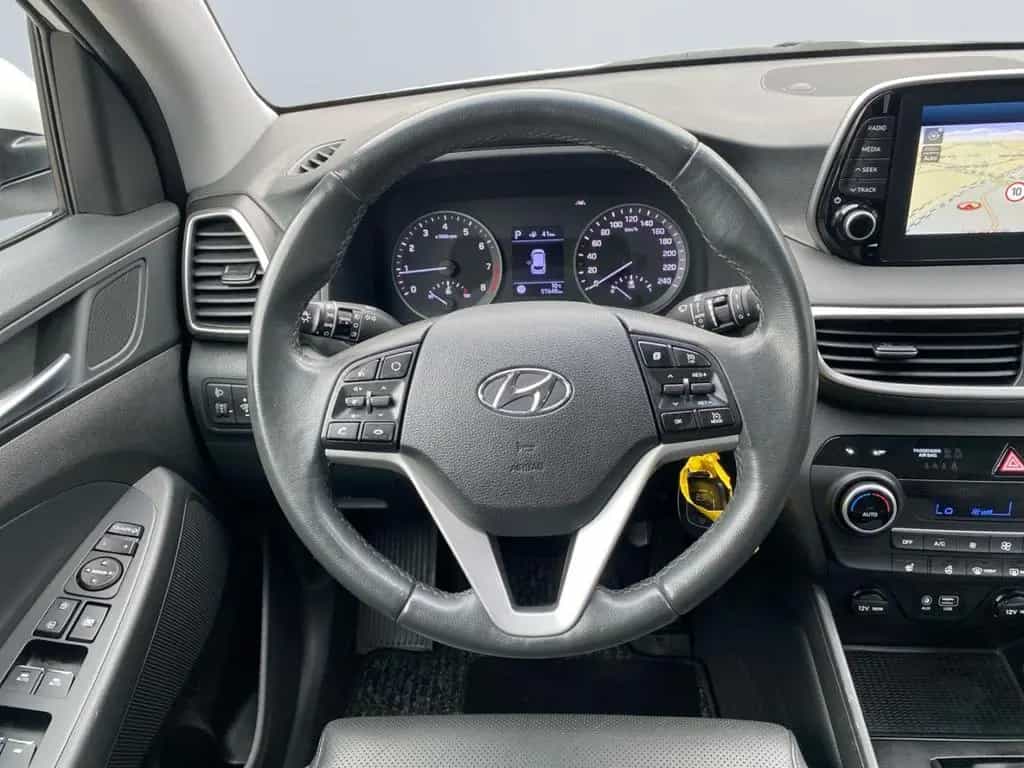Hyundai TUCSON 1.6 Turbo DCT Trend *AHK*Leder*Pano*RCam* 01/2019-photo-12