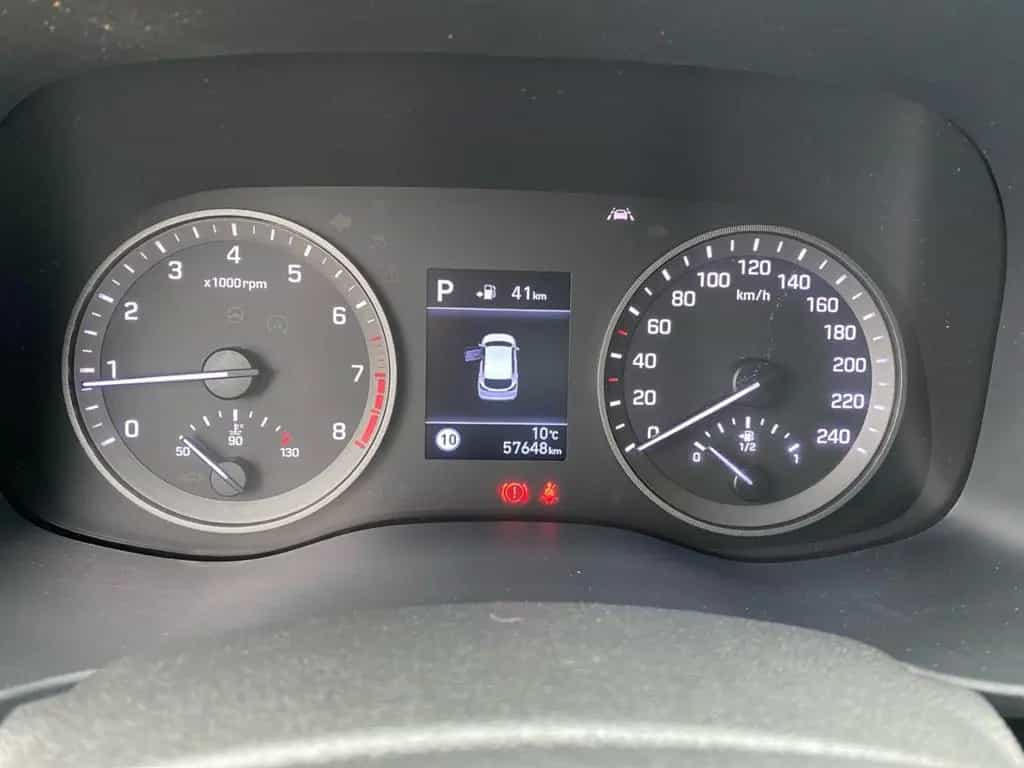 Hyundai TUCSON 1.6 Turbo DCT Trend *AHK*Leder*Pano*RCam* 01/2019-photo-14