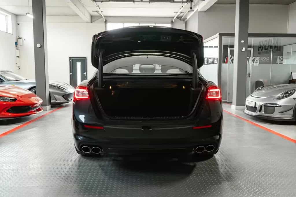 Maserati Ghibli S Q4 3.0 V6 RFK SHZ GRA APP LEDER 21-Zoll 01/2020-photo-7