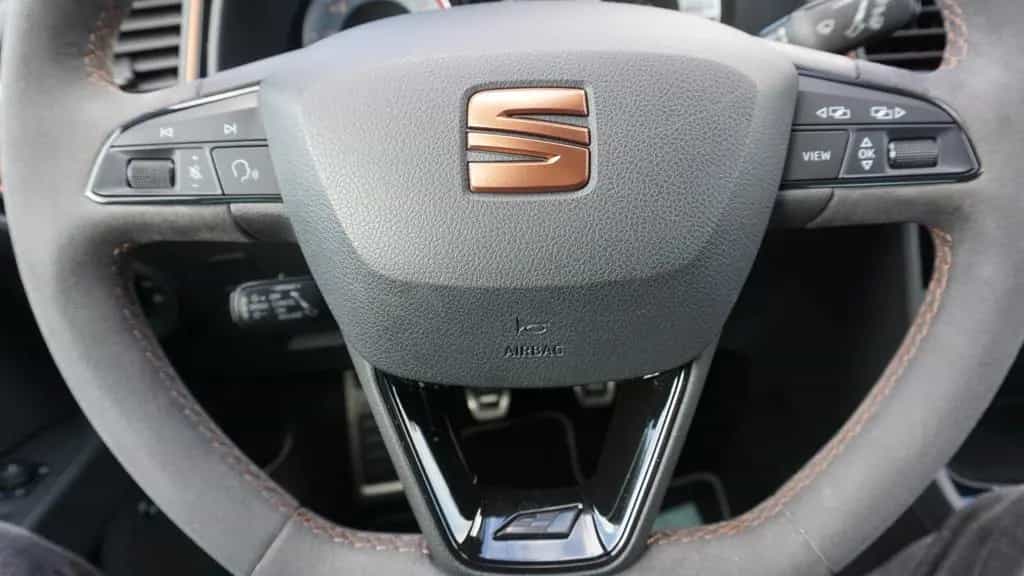Seat Leon Cupra R Limitiert 673 von 799, ACC, Kamera 06/2018-photo-22
