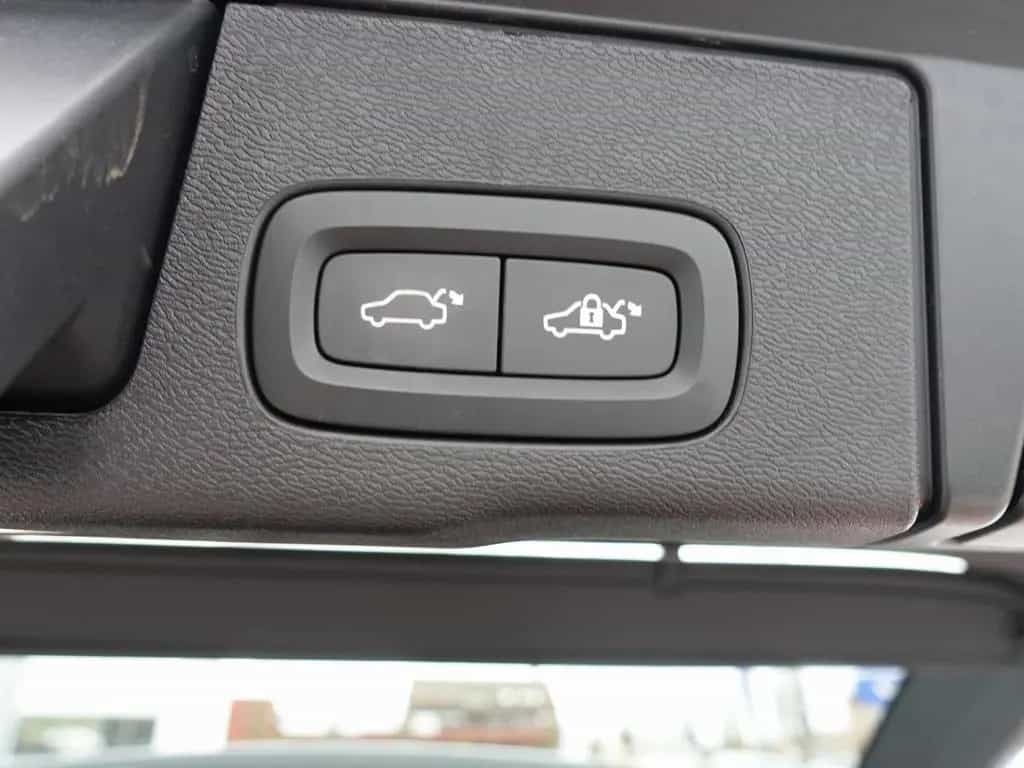 Volvo XC60 Plus B4 Dark/AHK/H&K/BLIS/Memory/Kamera 11/2023-photo-24