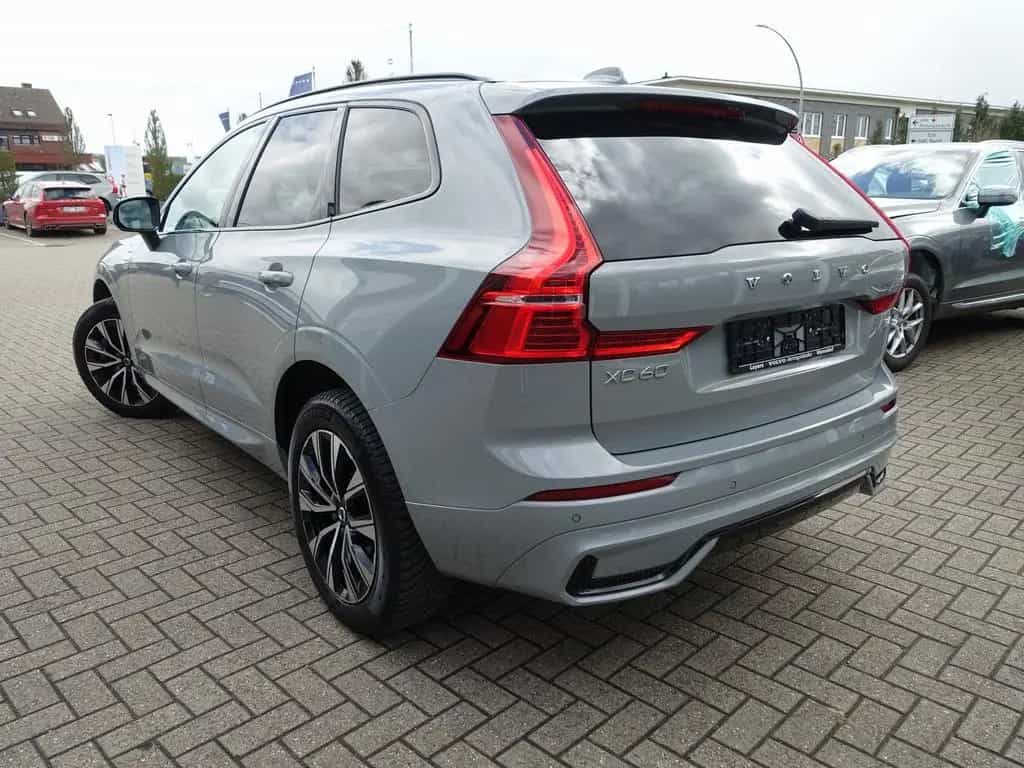 Volvo XC60 Plus B4 Dark/AHK/H&K/BLIS/Memory/Kamera 11/2023-photo-3