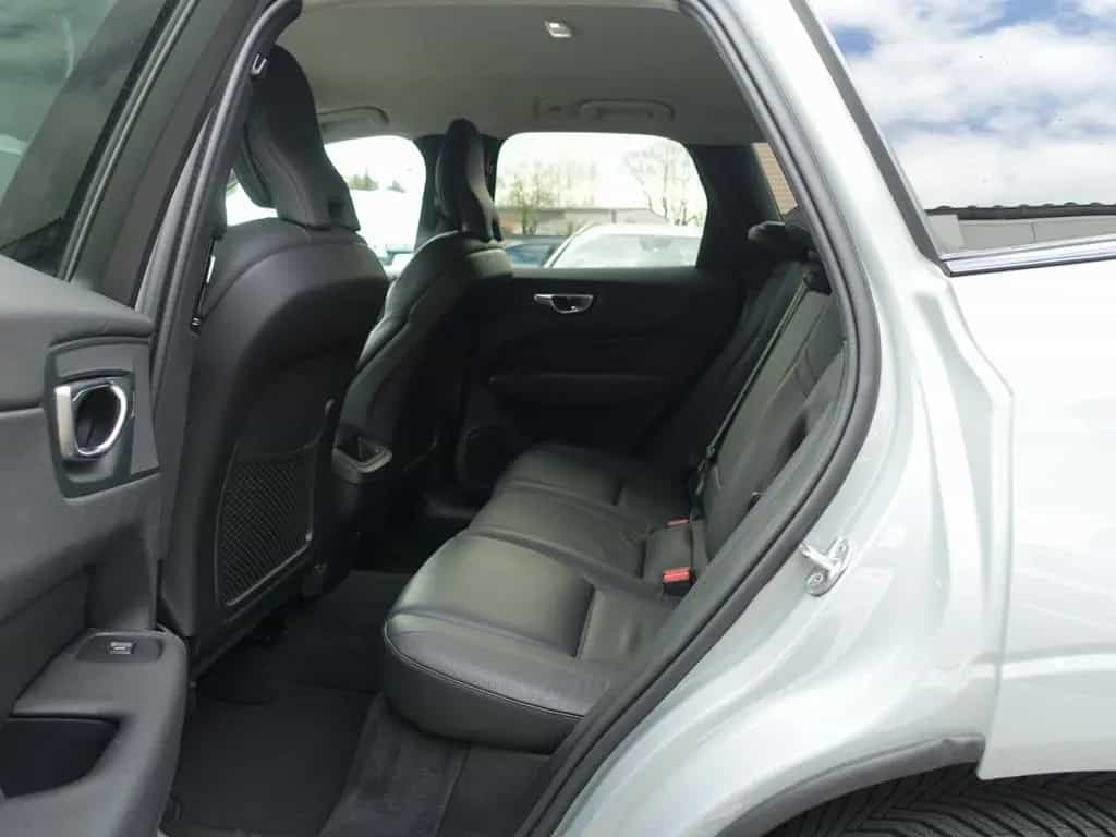 Volvo XC60 Plus B4 Dark/AHK/H&K/BLIS/Memory/Kamera 11/2023-photo-8