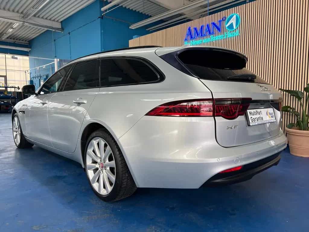 Jaguar XF E-Performance Sportbr. Auto. 2.0 (AMAN®) 08/2018-photo-2