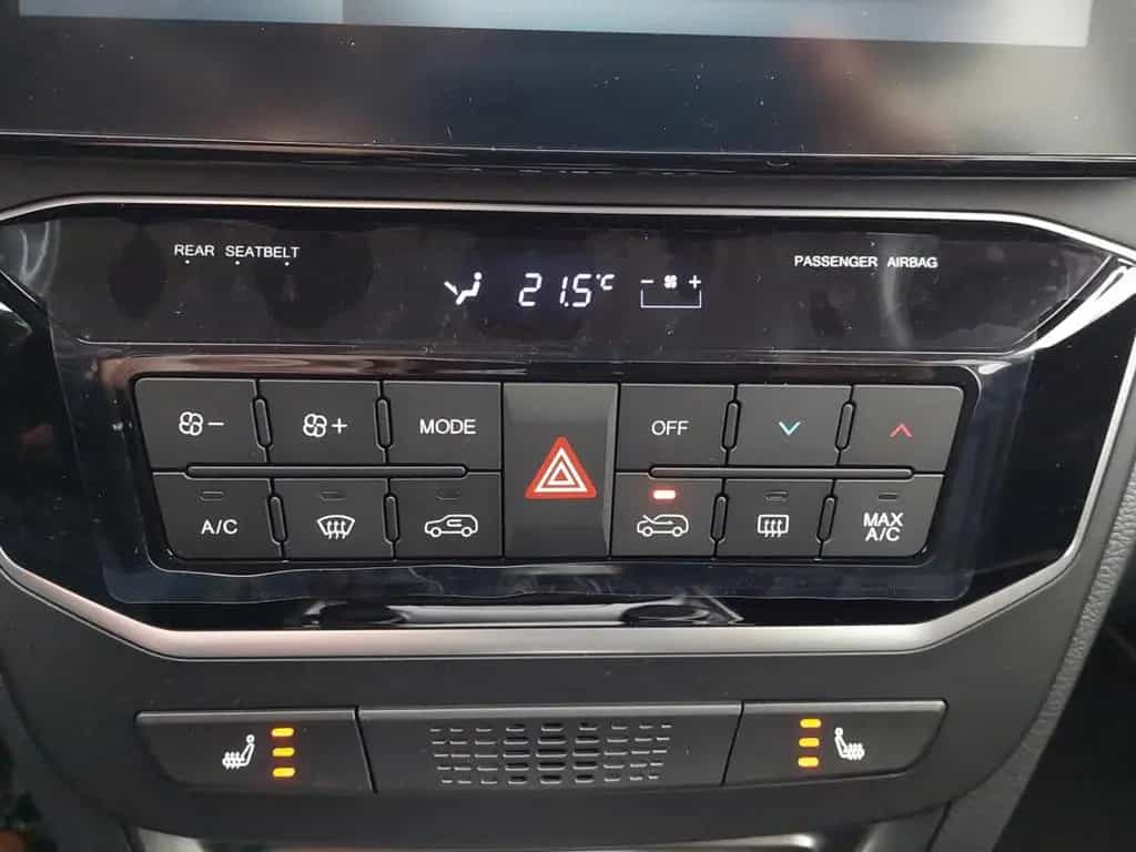 KGM Tivoli NOMAD 1.5 °Navi°RFK°PDC°SHZ°ALU°Tempomat° null-photo-14
