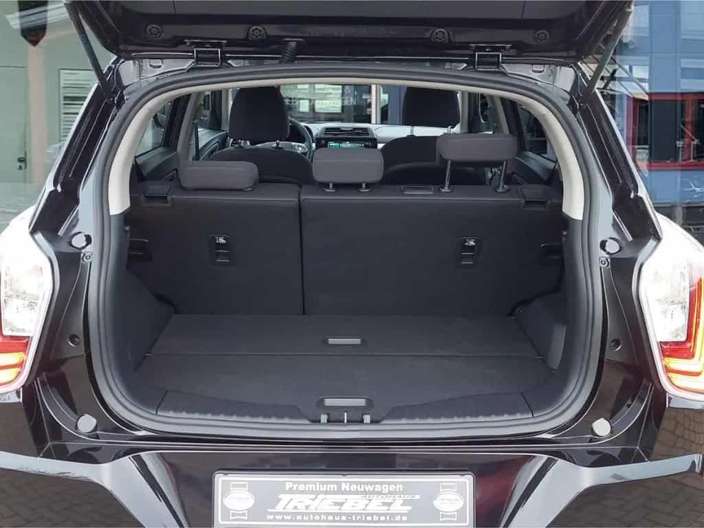 KGM Tivoli NOMAD 1.5 °Navi°RFK°PDC°SHZ°ALU°Tempomat° null-photo-5