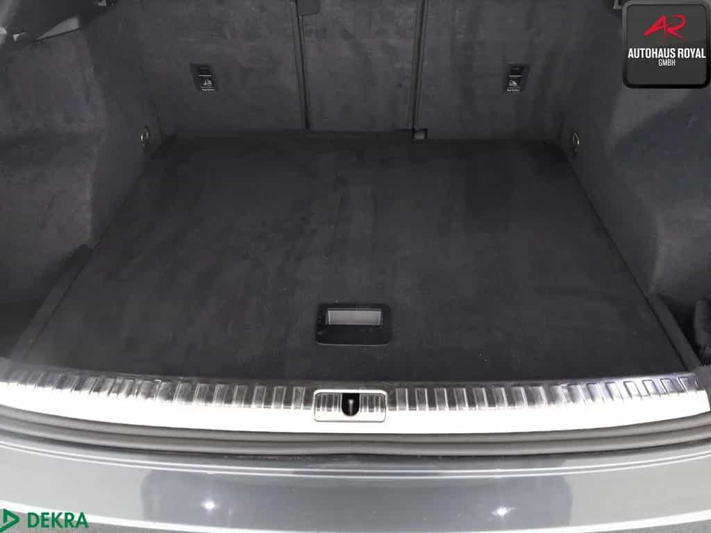 Audi Q3 Sportback 45 TFSI qu S LINE BANG+O,360GRAD 10/2020-photo-11