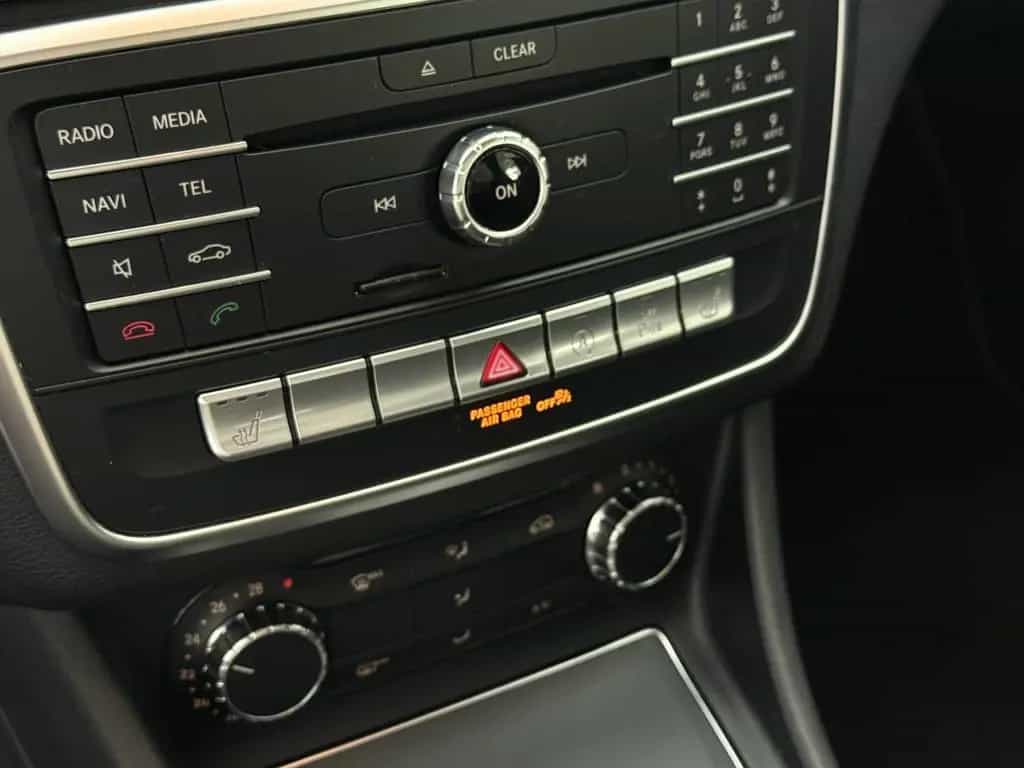 Mercedes-Benz GLA 180 CGI Urban, LED, Leder, Navi, AHK, Sitzh. 11/2017-photo-5