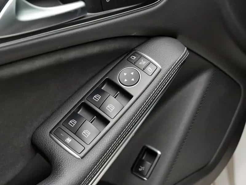 Mercedes-Benz CLA-Class 200 SB PEAK AMG NIGHT KAMERA PANO PDC SHD 03/2018-photo-12