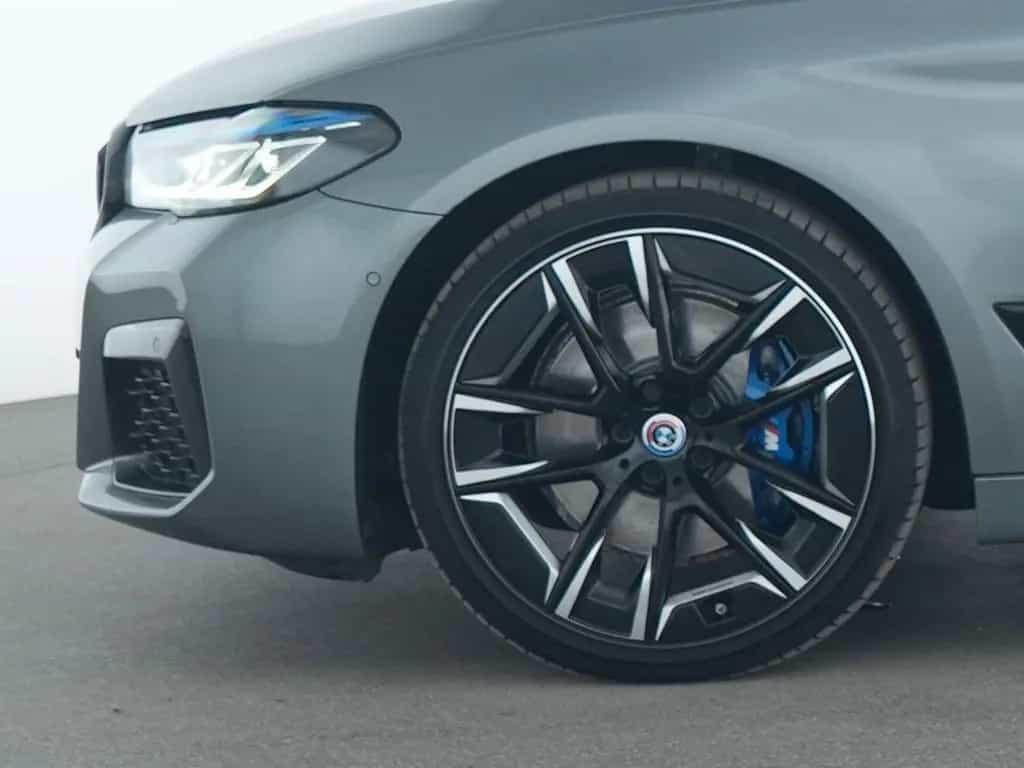 BMW 5 Series 520d M-Sport Pro Harman-Kardon|HuD|Pano|ACC 02/2023-photo-12