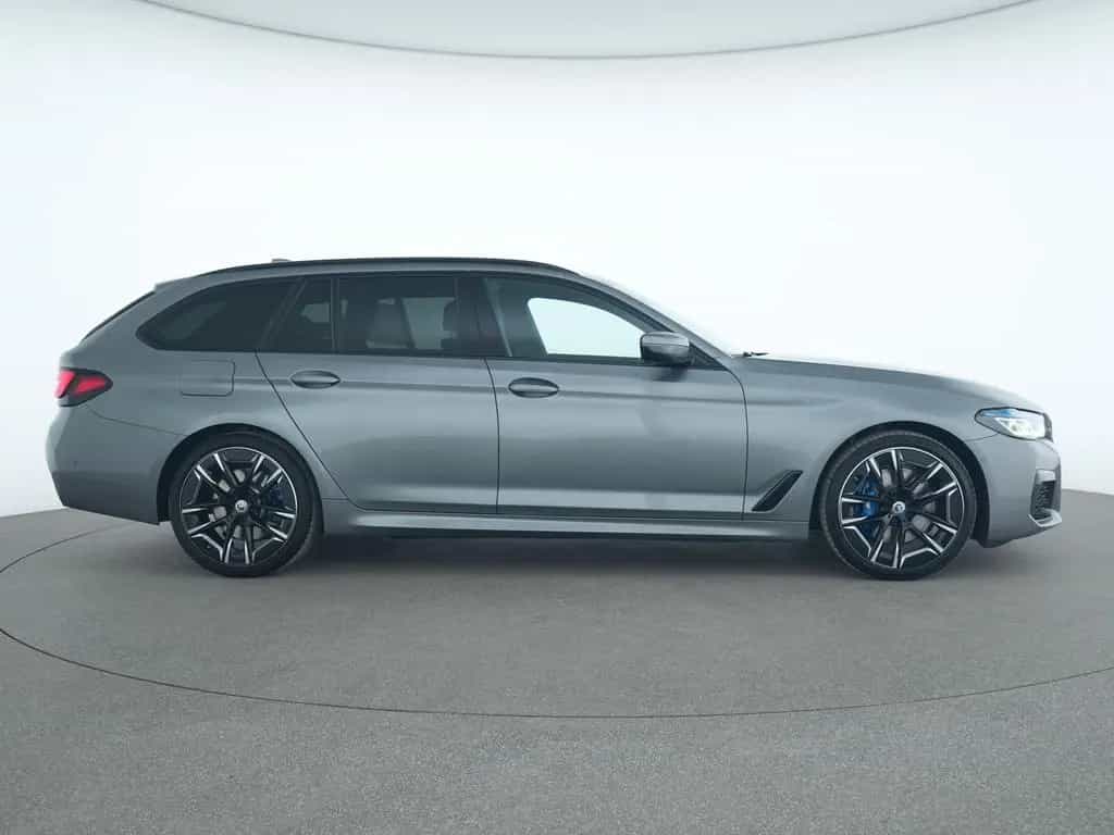 BMW 5 Series 520d M-Sport Pro Harman-Kardon|HuD|Pano|ACC 02/2023-photo-4