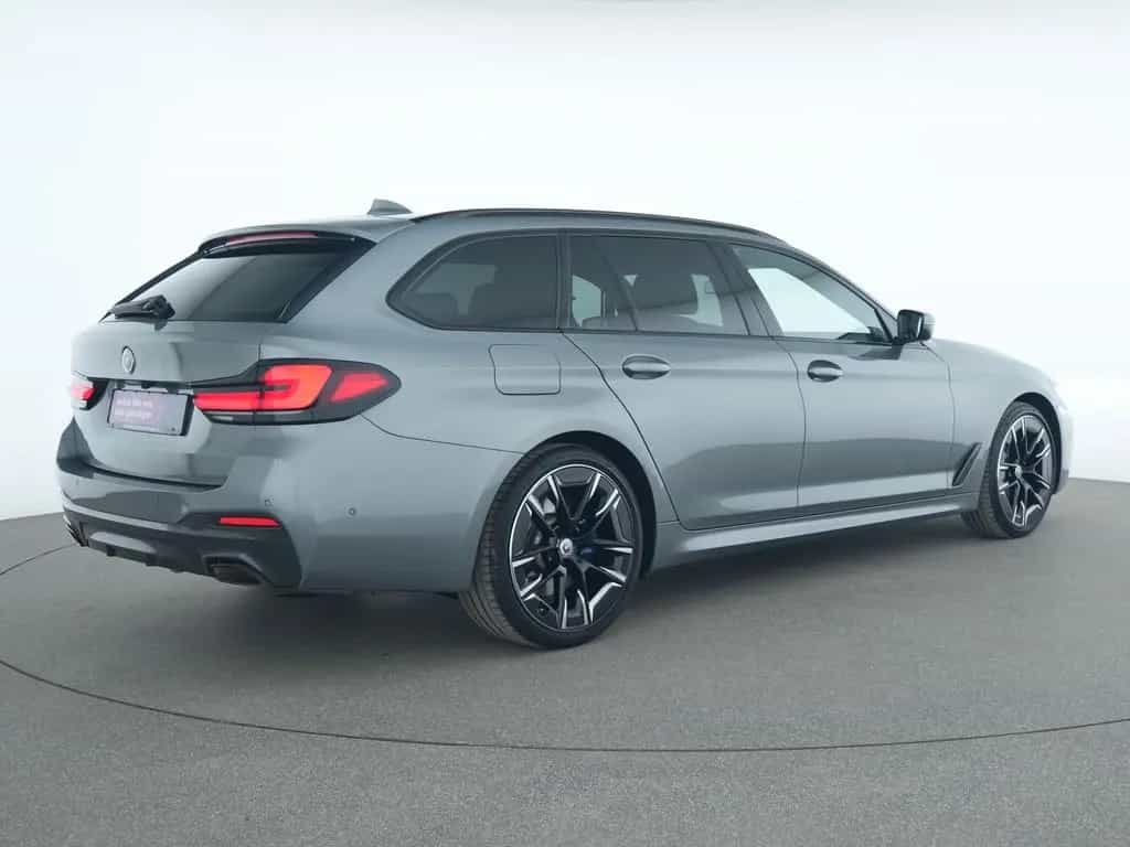 BMW 5 Series 520d M-Sport Pro Harman-Kardon|HuD|Pano|ACC 02/2023-photo-5