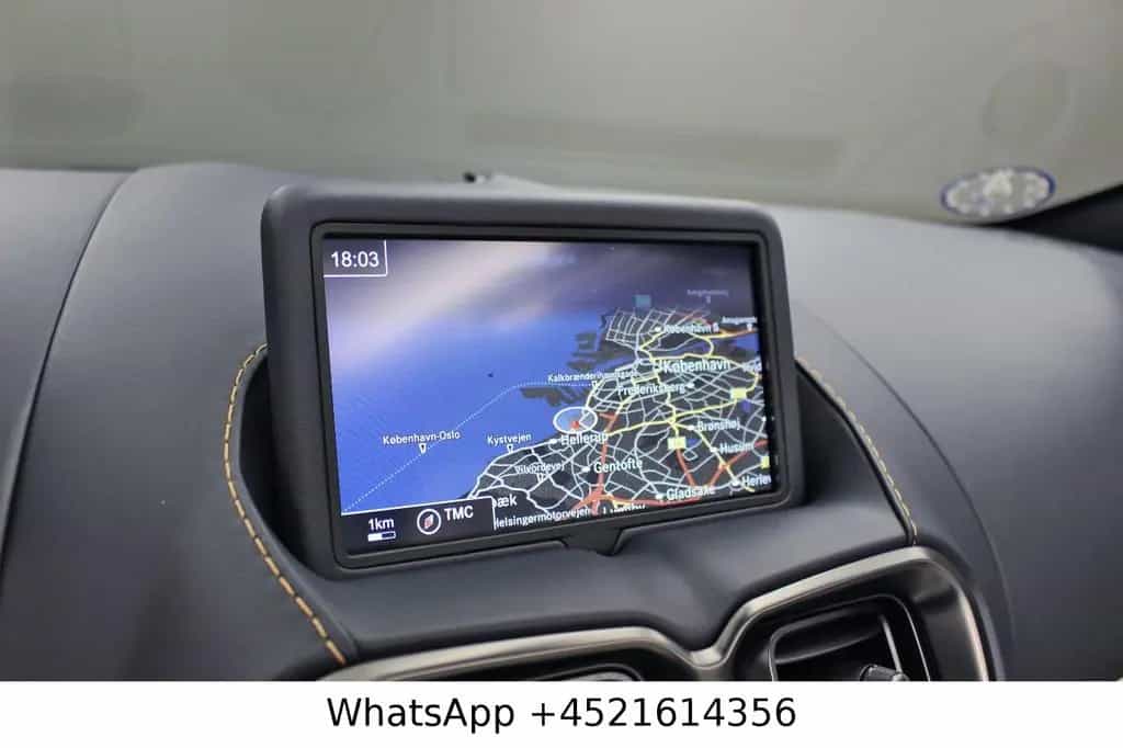 Aston Martin V8 Vantage Roadster 04/2022-photo-12