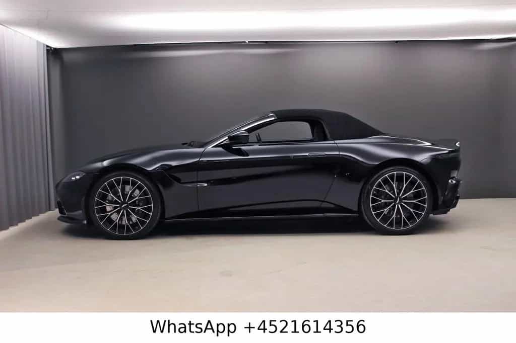 Aston Martin V8 Vantage Roadster 04/2022-photo-2