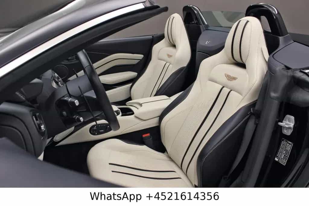 Aston Martin V8 Vantage Roadster 04/2022-photo-9