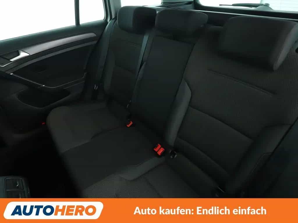 Volkswagen Golf VII 1.4 TSI Comfortline BM Aut.*PDC*ACC*AHK 06/2017-photo-13