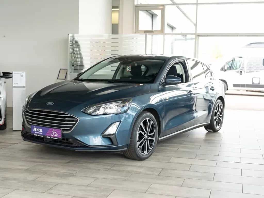 Ford Focus Lim. C&C WINTER-P./NAVI/KLIMA/DAB/JRC 11/2020-photo-1
