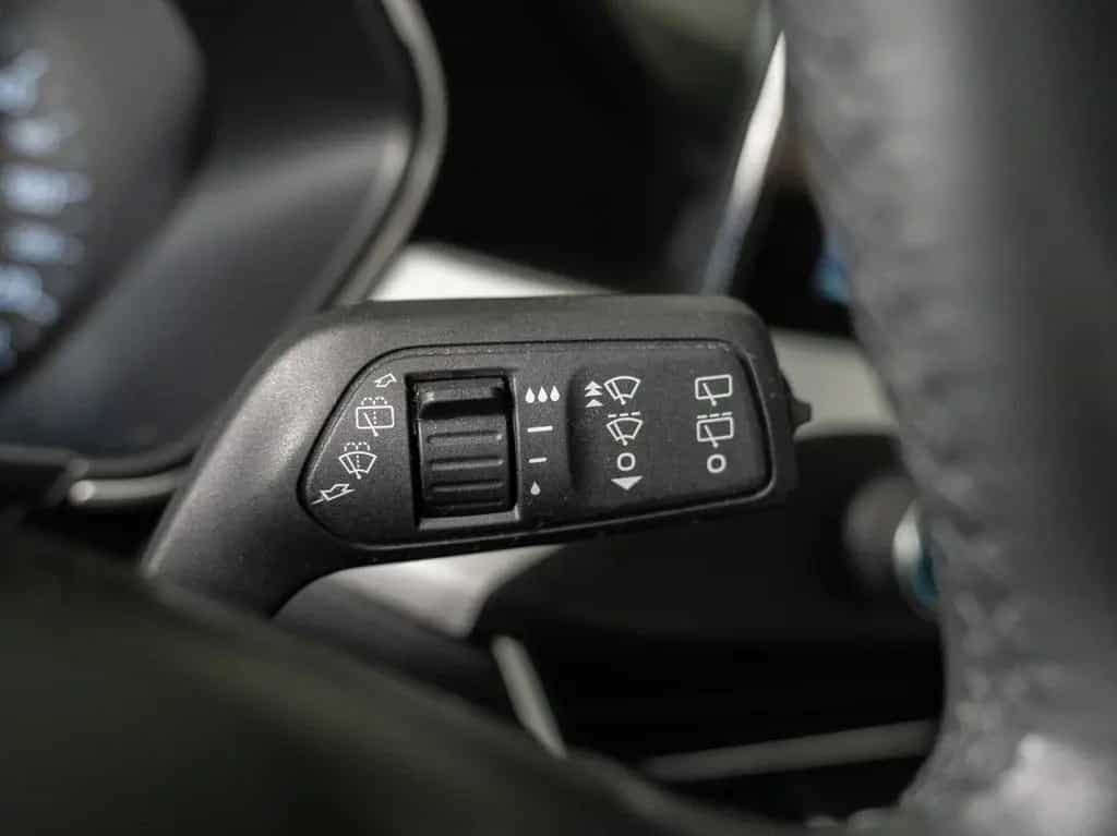 Ford Focus Lim. C&C WINTER-P./NAVI/KLIMA/DAB/JRC 11/2020-photo-11