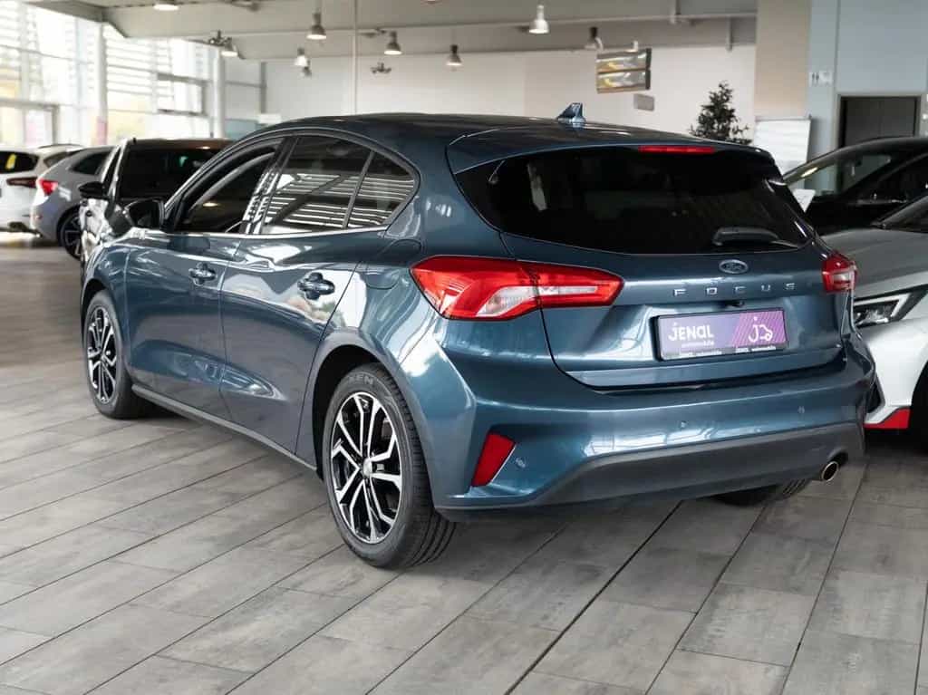 Ford Focus Lim. C&C WINTER-P./NAVI/KLIMA/DAB/JRC 11/2020-photo-3