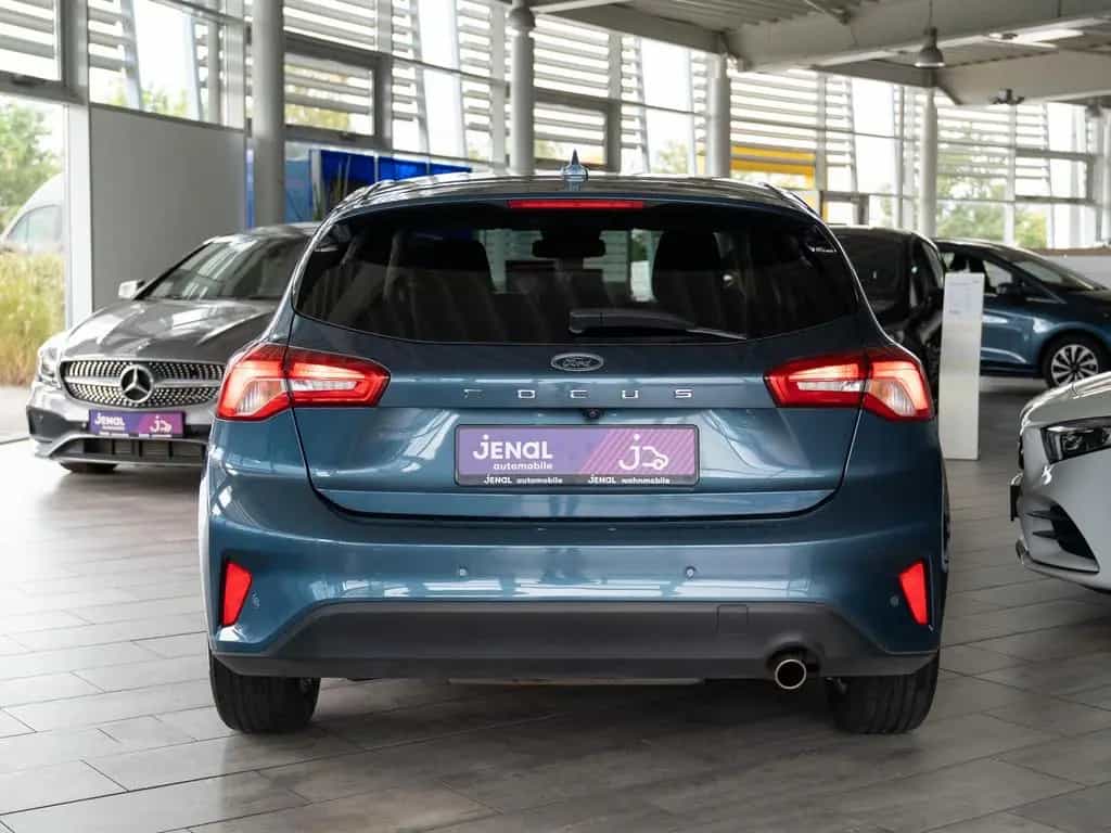 Ford Focus Lim. C&C WINTER-P./NAVI/KLIMA/DAB/JRC 11/2020-photo-4
