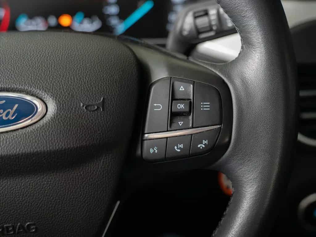 Ford Focus Lim. C&C WINTER-P./NAVI/KLIMA/DAB/JRC 11/2020-photo-7