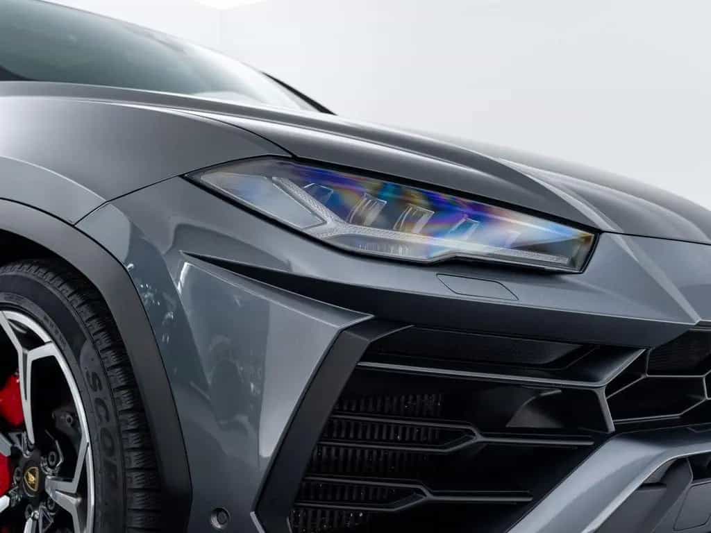 Lamborghini Urus Carbon I B&O I Winter tires 07/2019-photo-11