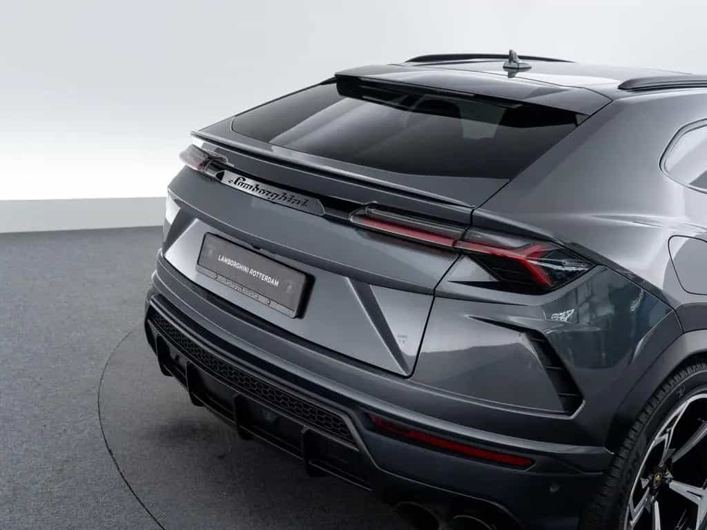 Lamborghini Urus Carbon I B&O I Winter tires 07/2019-photo-15