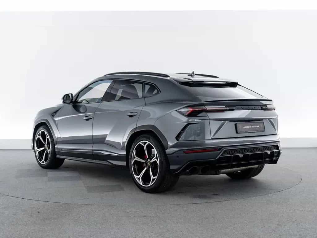 Lamborghini Urus Carbon I B&O I Winter tires 07/2019-photo-2