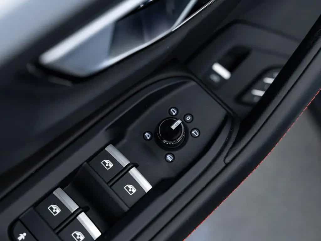 Lamborghini Urus Carbon I B&O I Winter tires 07/2019-photo-25