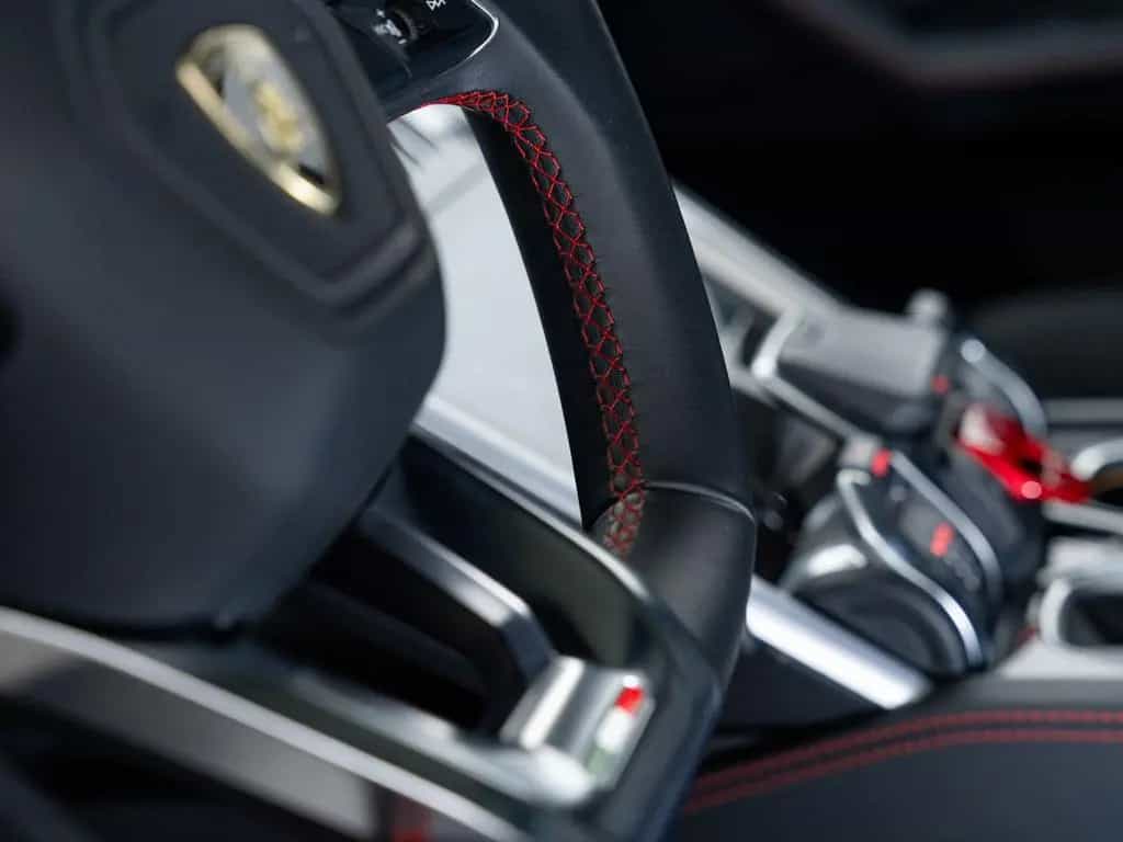 Lamborghini Urus Carbon I B&O I Winter tires 07/2019-photo-32