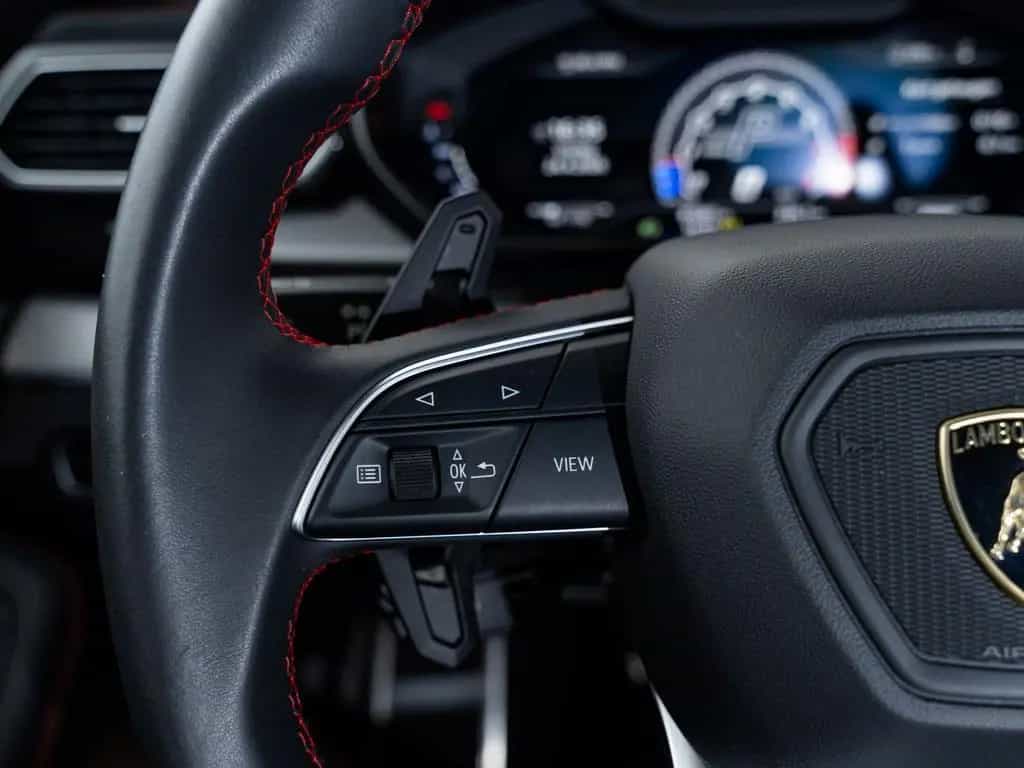 Lamborghini Urus Carbon I B&O I Winter tires 07/2019-photo-34