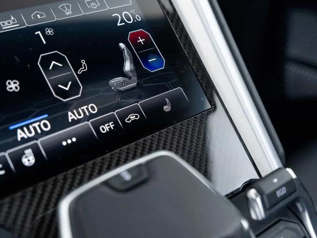 Lamborghini Urus Carbon I B&O I Winter tires 07/2019-photo-48