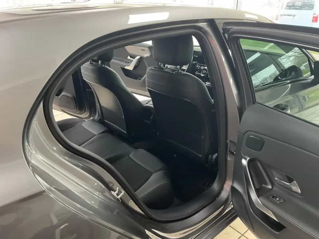Mercedes-Benz A-Class 180 A A 180 Edition 19 11/2019-photo-11