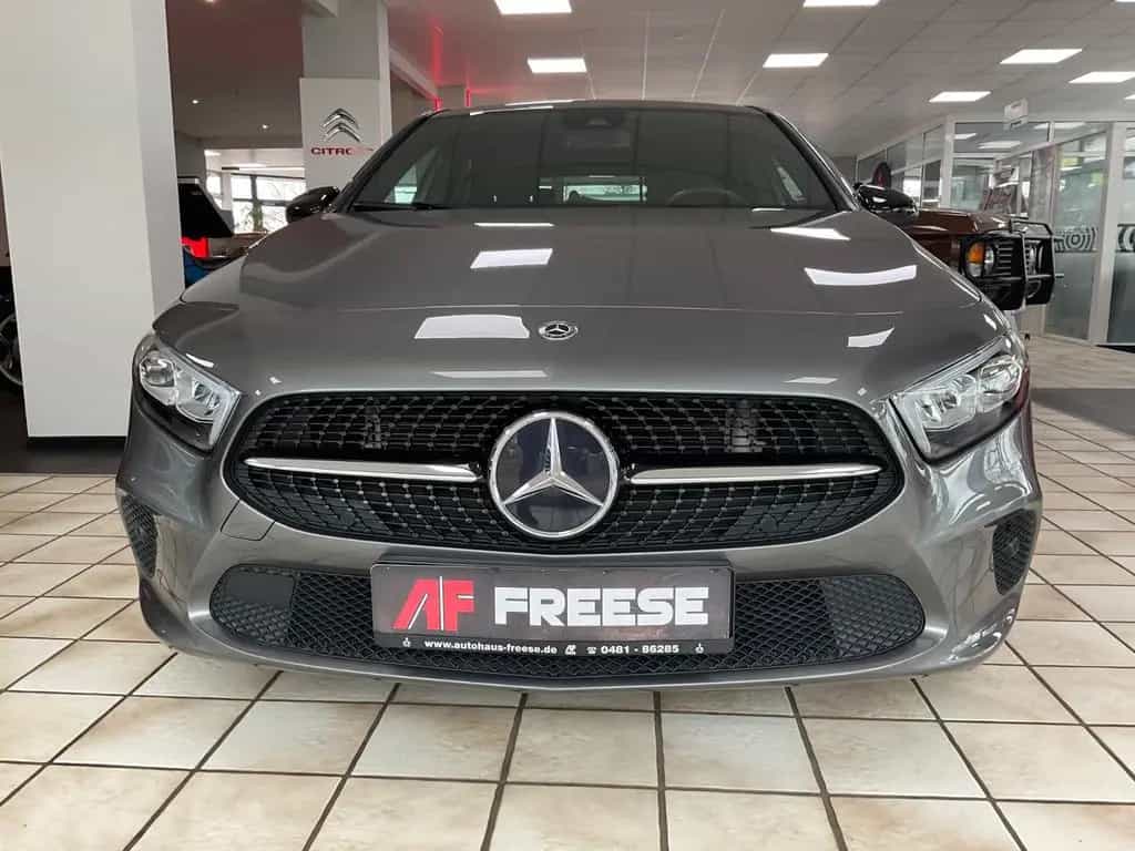 Mercedes-Benz A-Class 180 A A 180 Edition 19 11/2019-photo-5