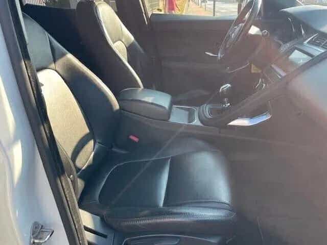 Jaguar E-Pace 2.0D 150 CV AWD SE 11/2019-photo-9