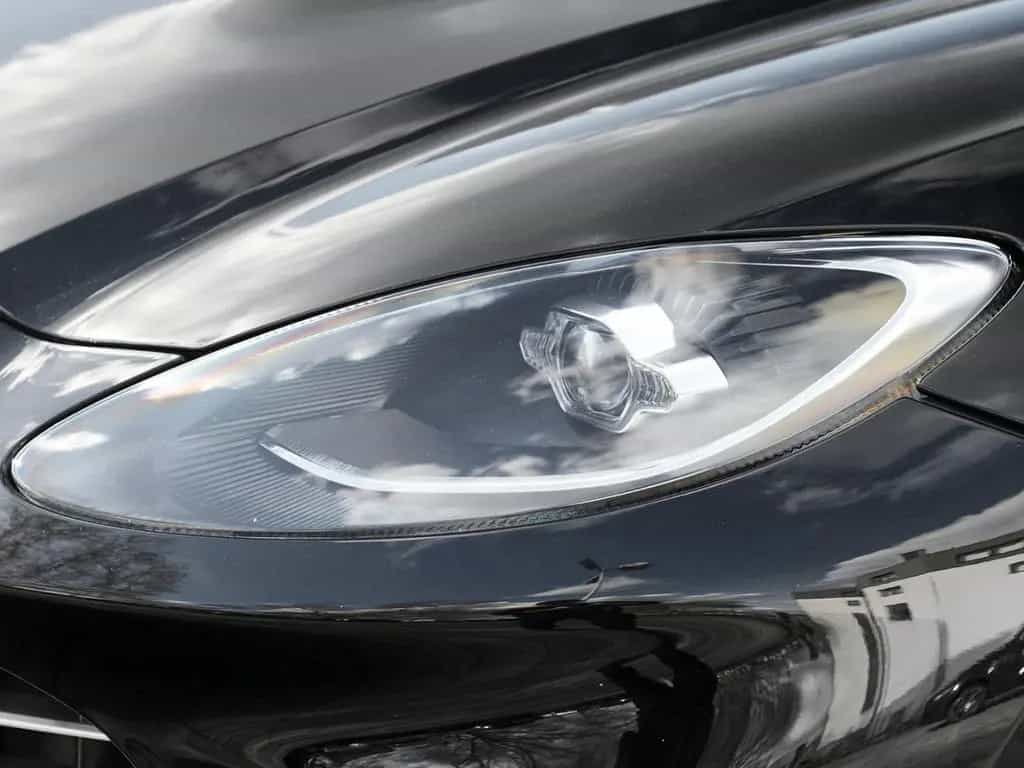 Aston Martin DBX 550 UPE 227.330,-€ Jet Black / Onyx Black 05/2025-photo-11